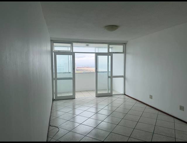 2 BEDROOM APARTMENT TO LET IN HUMEWOOD